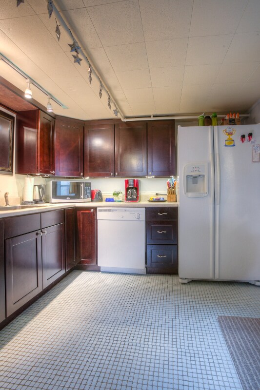 Foto del edificio - 401.5 Lilac Ln