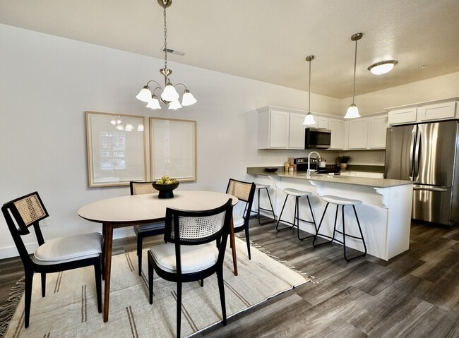 Building Photo - 14472 S Selvig Way