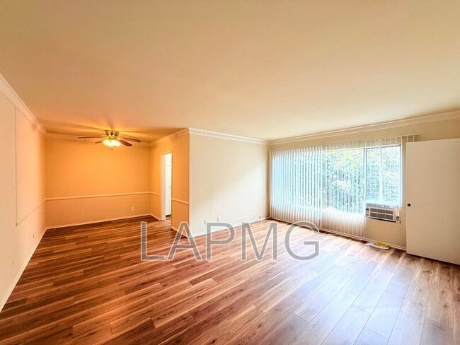 Building Photo - 356 Hayworth Ave