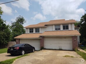 Building Photo - 105-107 Crest Dr