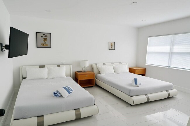 Foto del edificio - 1260 SW 32nd St