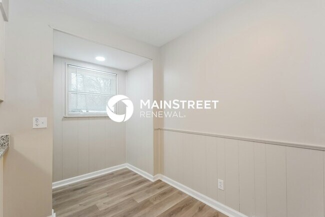 Foto del edificio - 3 Bedroom Pet-Friendly Home in ST CHARLES,...