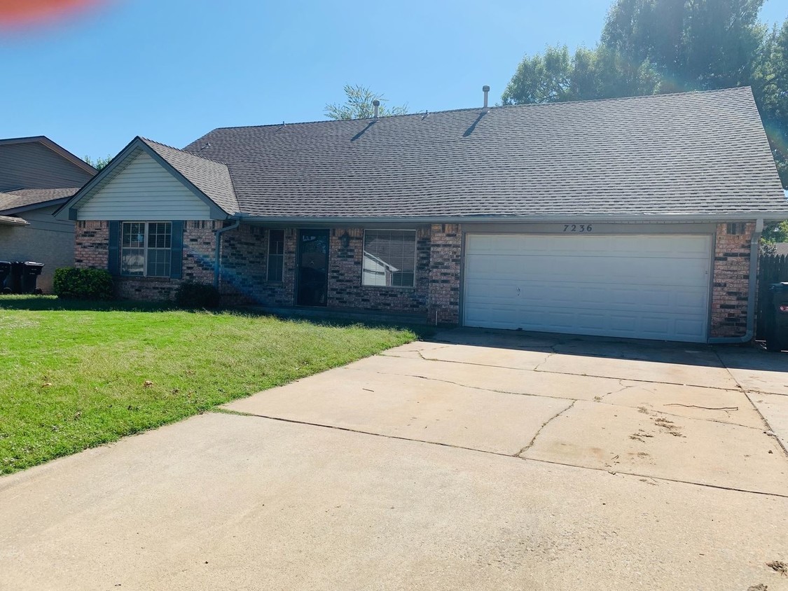 Primary Photo - 4 br, 2 bath House - 7236 Skylark Lane