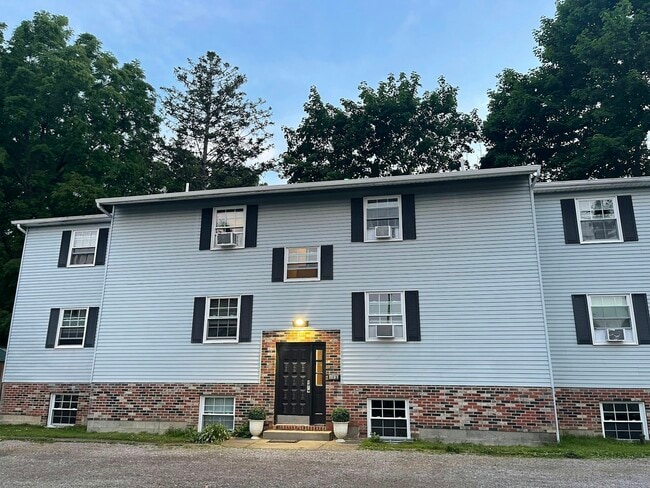 Building Photo - 15 S Park Row