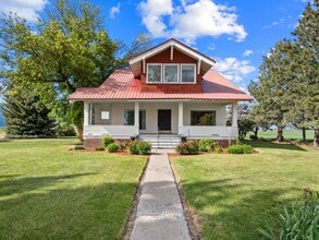 Building Photo - 62596 OR-82