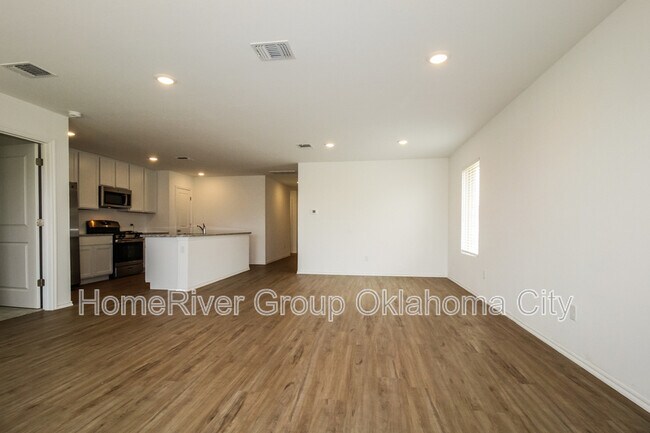 Building Photo - 3740 Palmetto Blf Dr