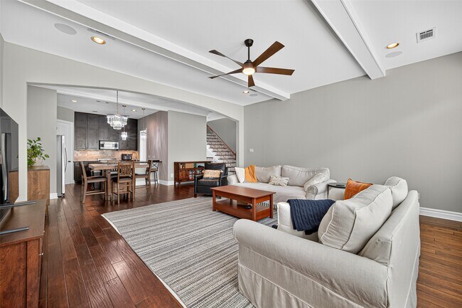 Foto del edificio - 1231 W 24th St