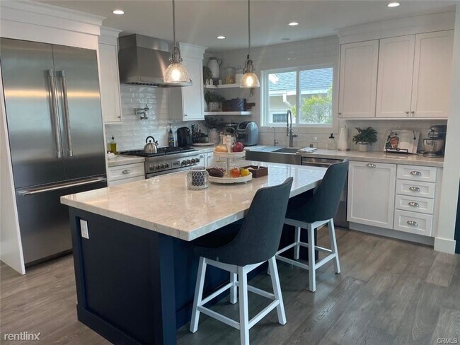 Building Photo - 3 br, 1.5 bath House - 5006 Paseo de las T...