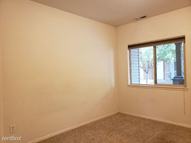 Building Photo - 2474 Orion Way