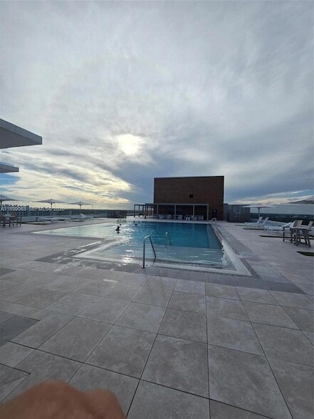 Building Photo - 4020 Galt Ocean Dr