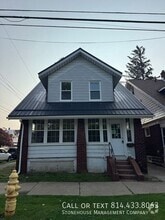Building Photo - 3101 Holland St