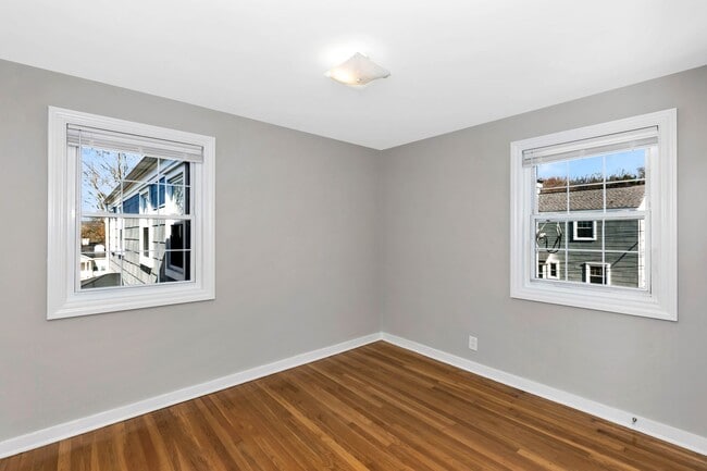 Building Photo - 207 Windham St SE