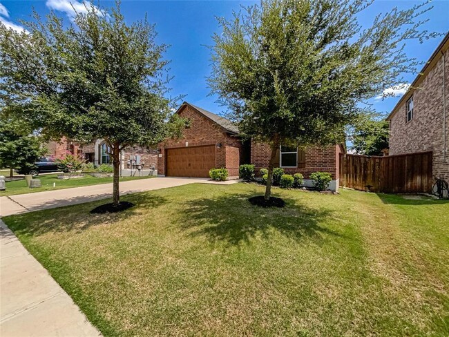 Building Photo - 1641 Uhland Dr