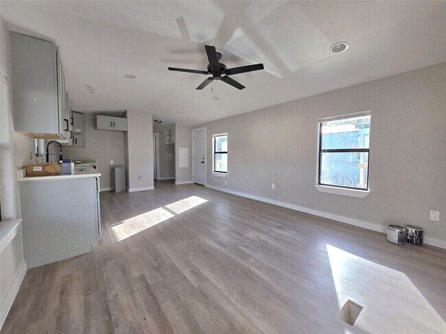 Foto del edificio - 310 Paddock St