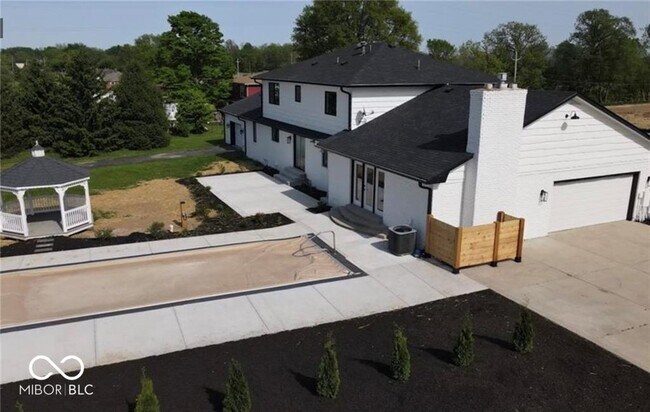 Building Photo - 9230 E Southport Rd