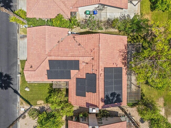 Foto del edificio - 40754 Flying Sea Rd