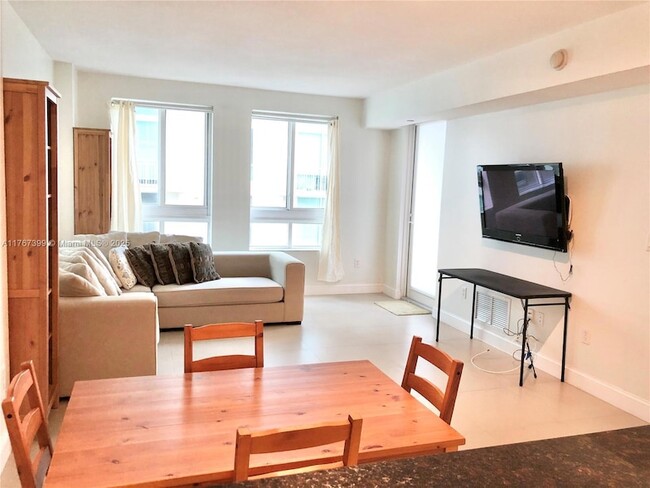 Foto del edificio - 7350 SW 89th St