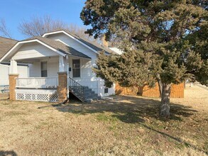 Building Photo - 2080 SW Washburn Ave