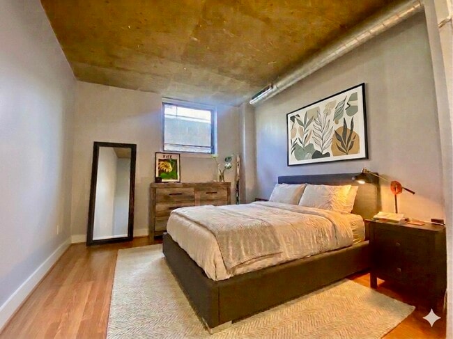 Building Photo - 2301 Champlain St NW