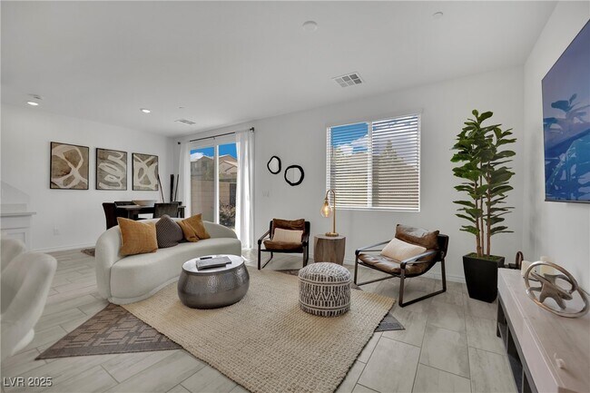 Building Photo - 8907 Roadrunner Ravine St