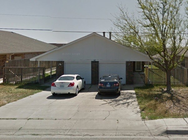 Primary Photo - 67 Valley View Rd