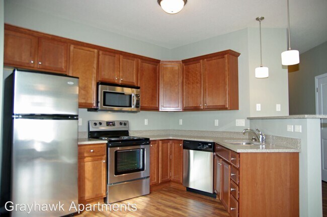 Building Photo - 2824 Talon Dr