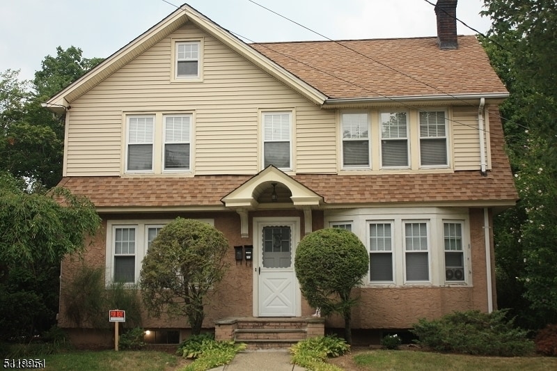 Primary Photo - 29 Personette St
