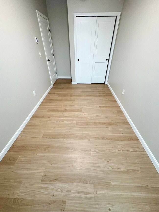 Building Photo - 15 Mountain Rd