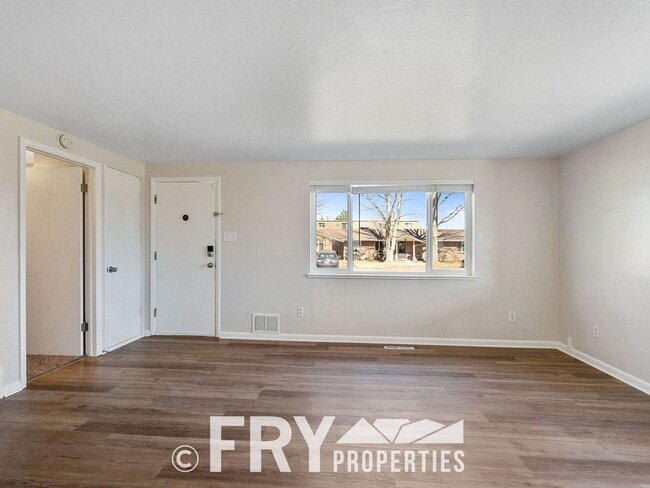 Building Photo - Updated Half Duplex Near Olde Town Arvada