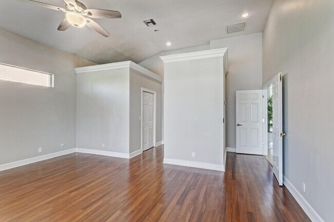 Building Photo - 139 Brookhaven Ct