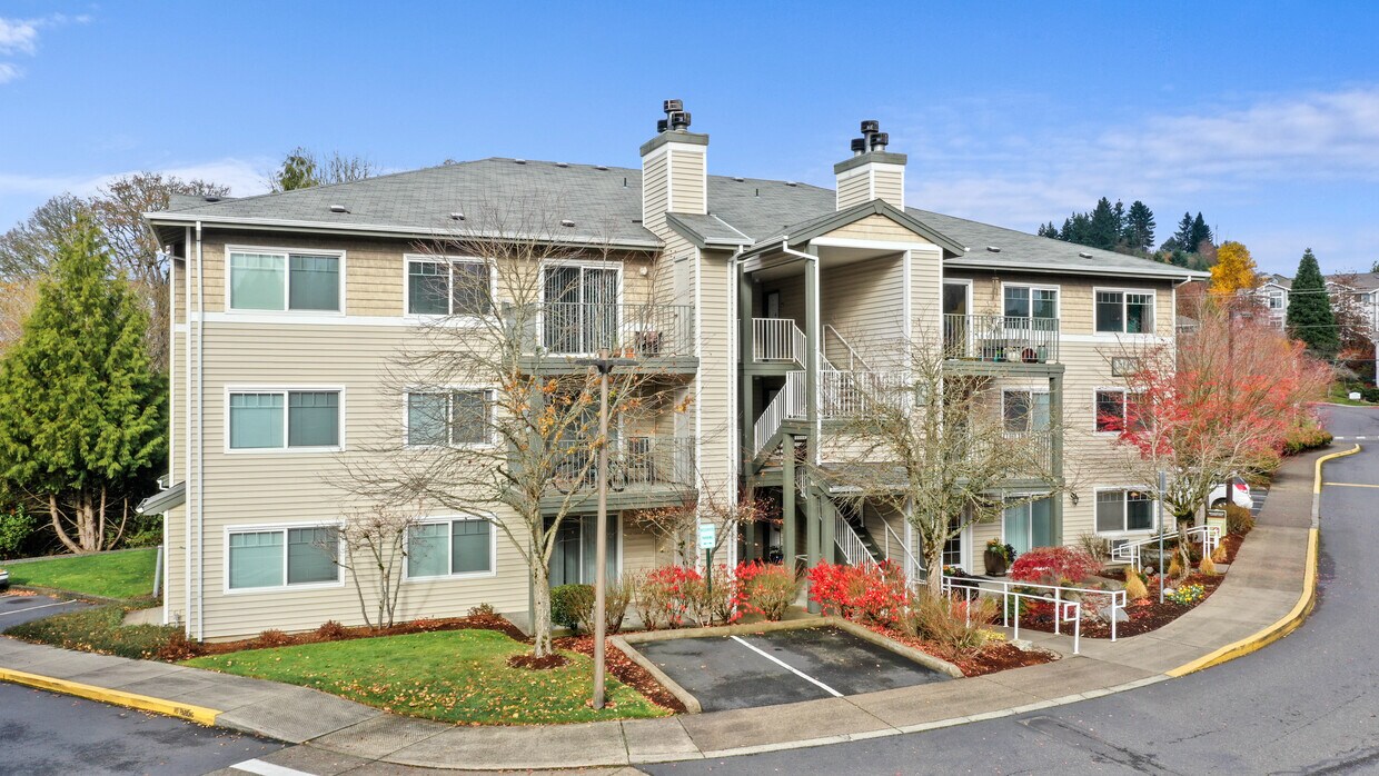 Woodview Apartments in Beaverton, OR