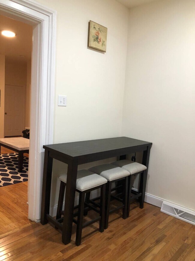 59 Brunswick Ave Unit 1, Troy, NY 12180 Room for Rent in Troy, NY