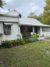 Building Photo - 324 N Orange St