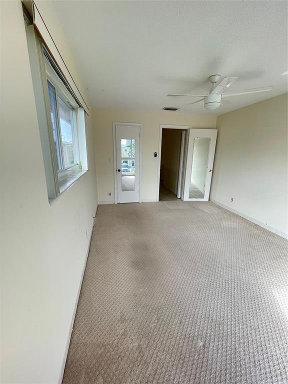 Foto del edificio - 2753 NE 28th St
