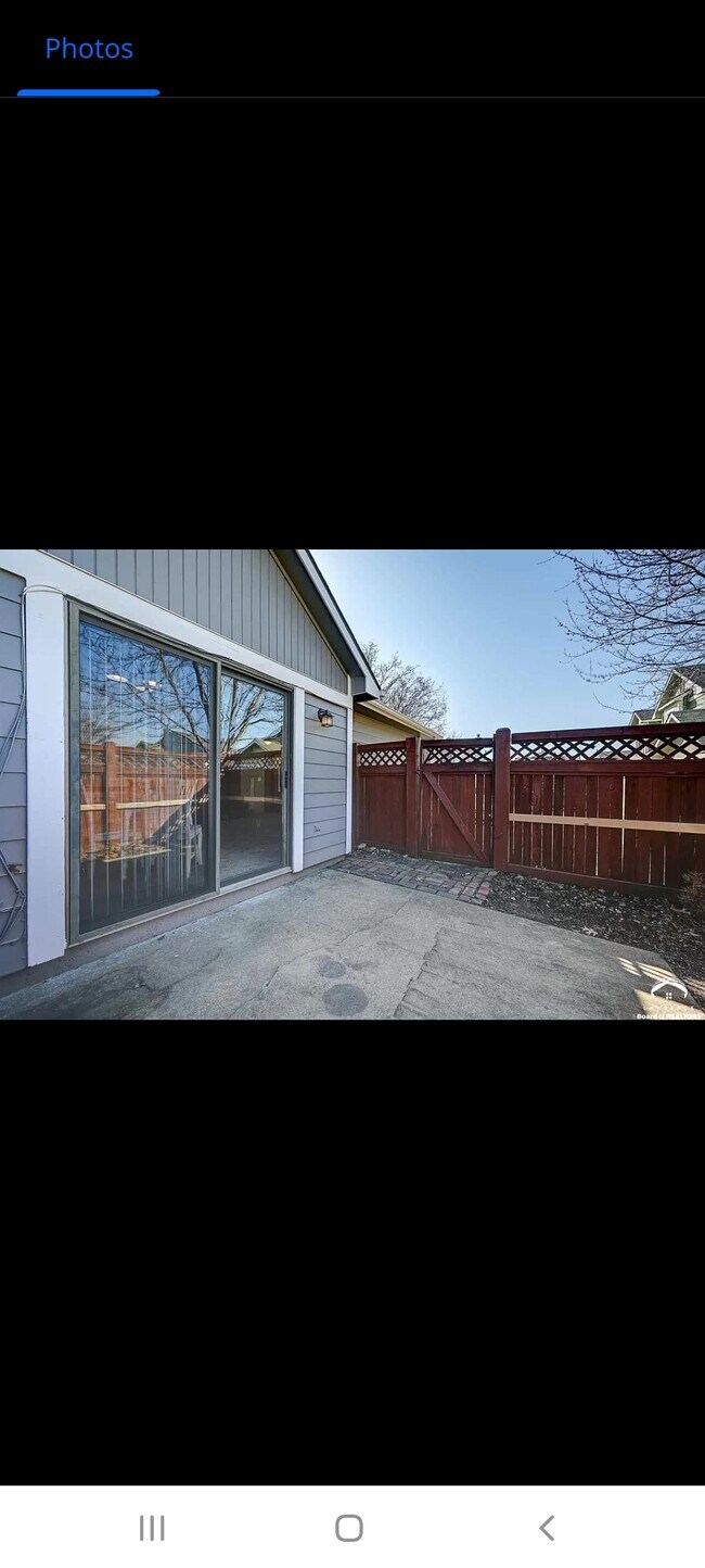 Foto del edificio - 2211 Breckenridge Dr