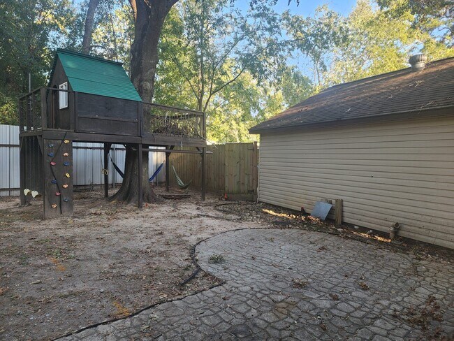 Foto del edificio - 9902 Kings Walk Round St