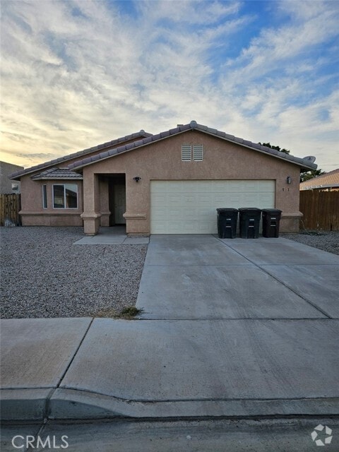 Building Photo - 781 Aurora Way