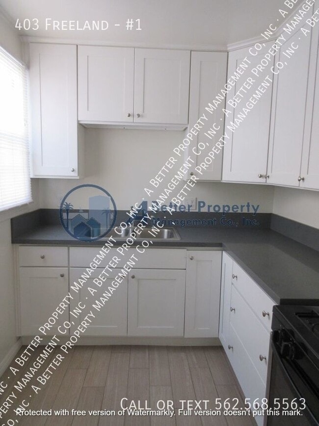 Building Photo - 403 Freeland-#1