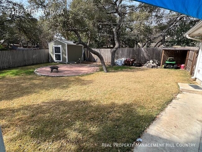 Building Photo - 1102 Mt Riga Dr