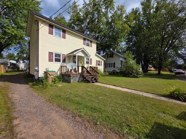 Building Photo - 108 W Vine St