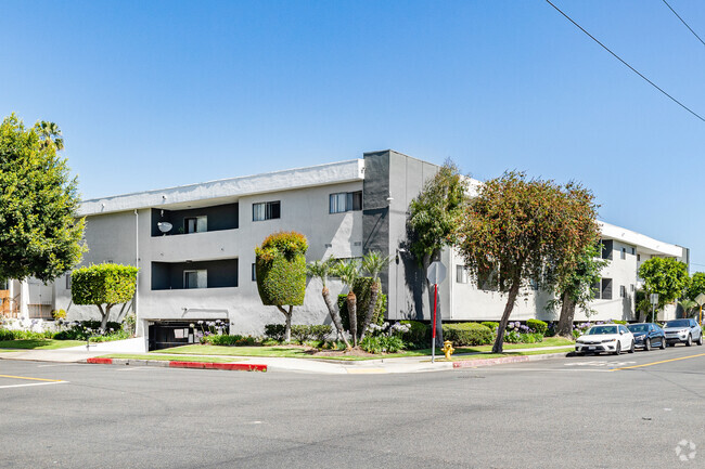 Building Photo - The Ambassador Apartments