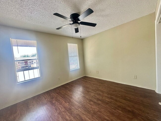 Foto del edificio - 1910 West Loop