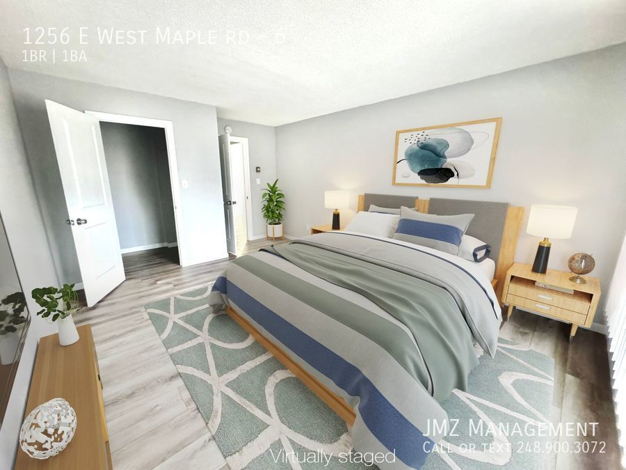 Primary Photo - Walk and bike to many amenities, including...