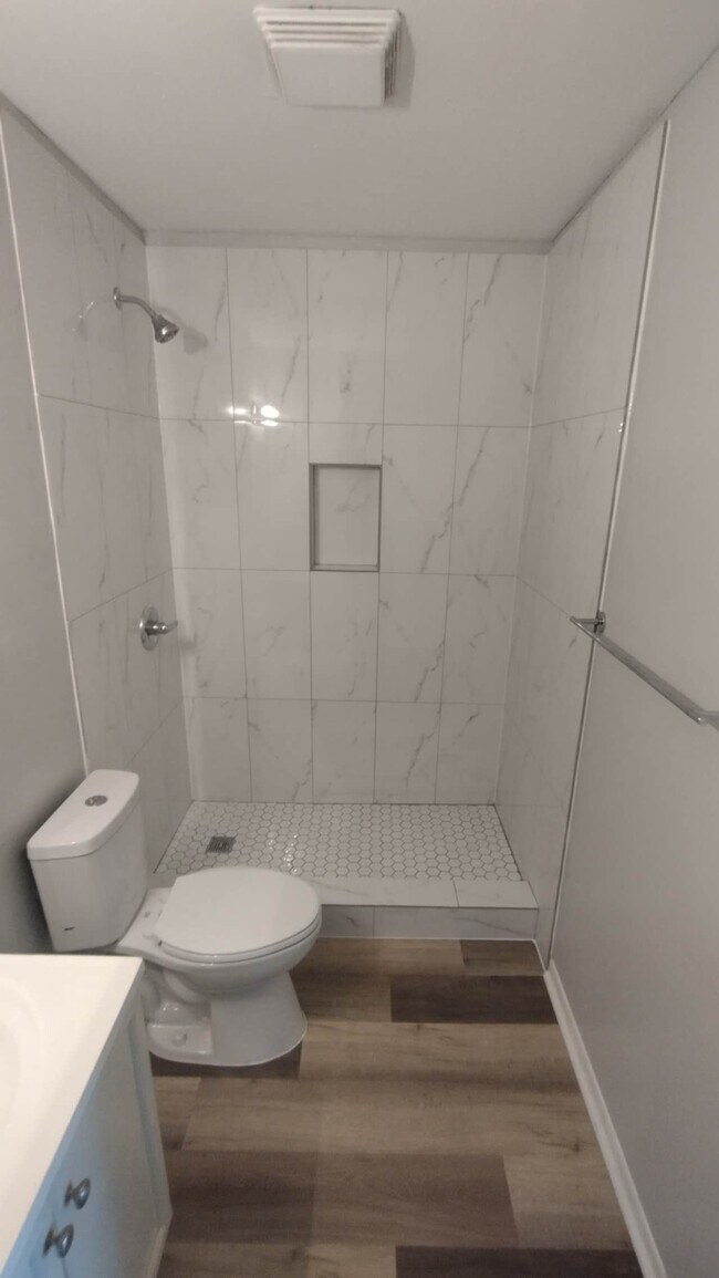 Foto del edificio - 2501 Mission Hill Dr