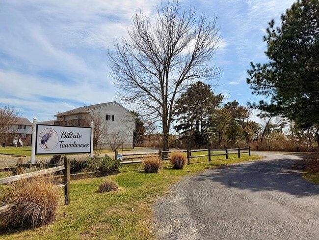 Building Photo - 6367 Teal Ln