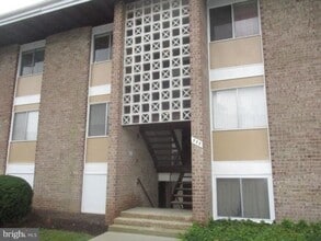 Building Photo - 555 Wilson Bridge Dr