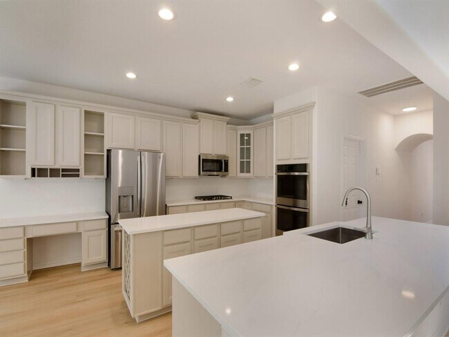 Building Photo - 74 S Scribewood Cir