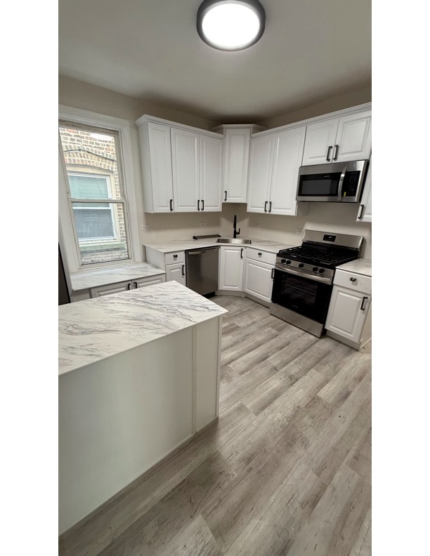 Foto del edificio - 7947 S Burnham Ave