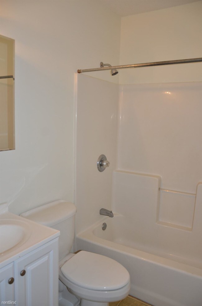 Building Photo - 2 br, 1 bath House - 218 Porter Ave