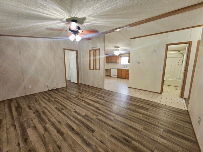 Building Photo - 30 Kris Ann Dr